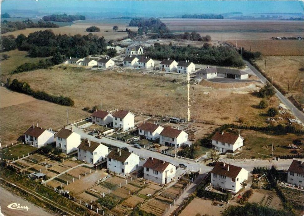 Cartes postales anciennes de Genainville Genainville Loisirs